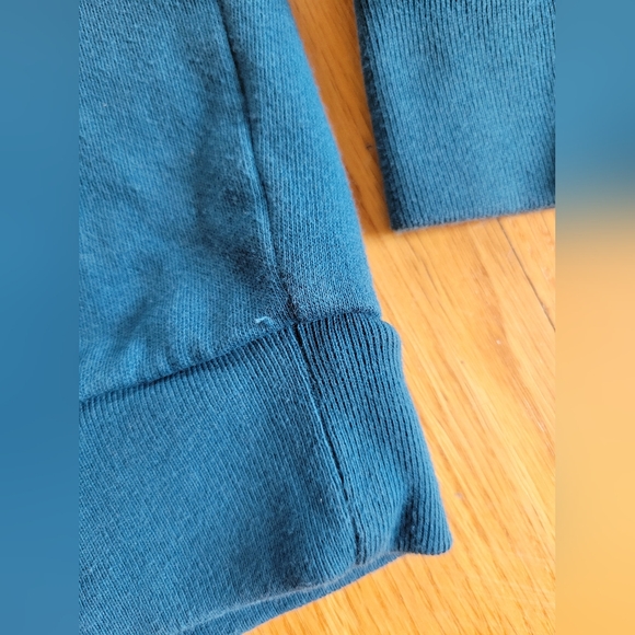 Xs PINK brand sweatshirt - Picture 3 of 5